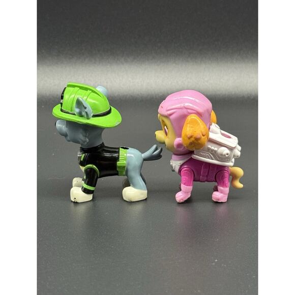 PAW PATROL Rocky & Skye 2.5” Figures - Picture 2 of 7